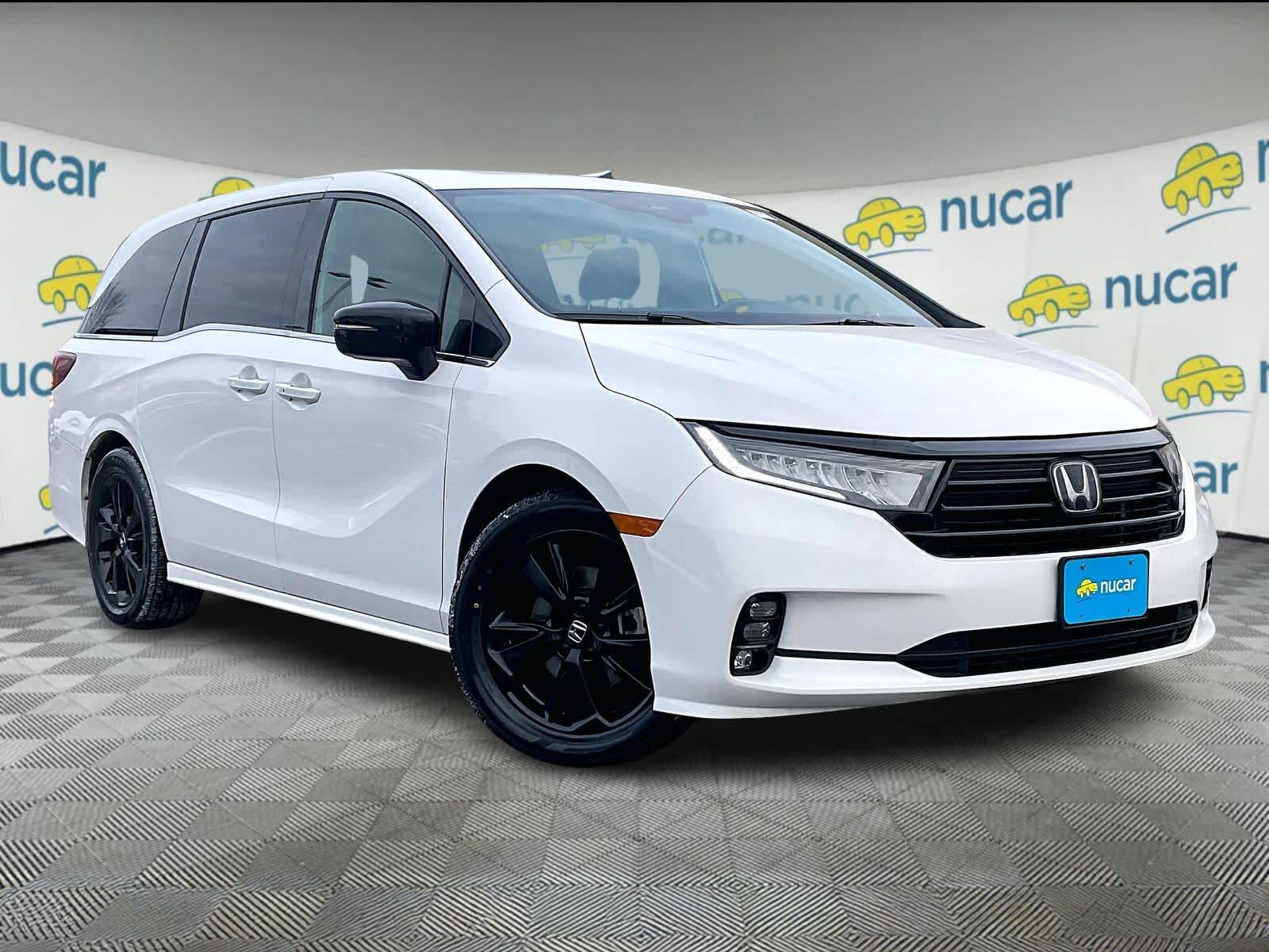 2023 Honda Odyssey SPORT's photo