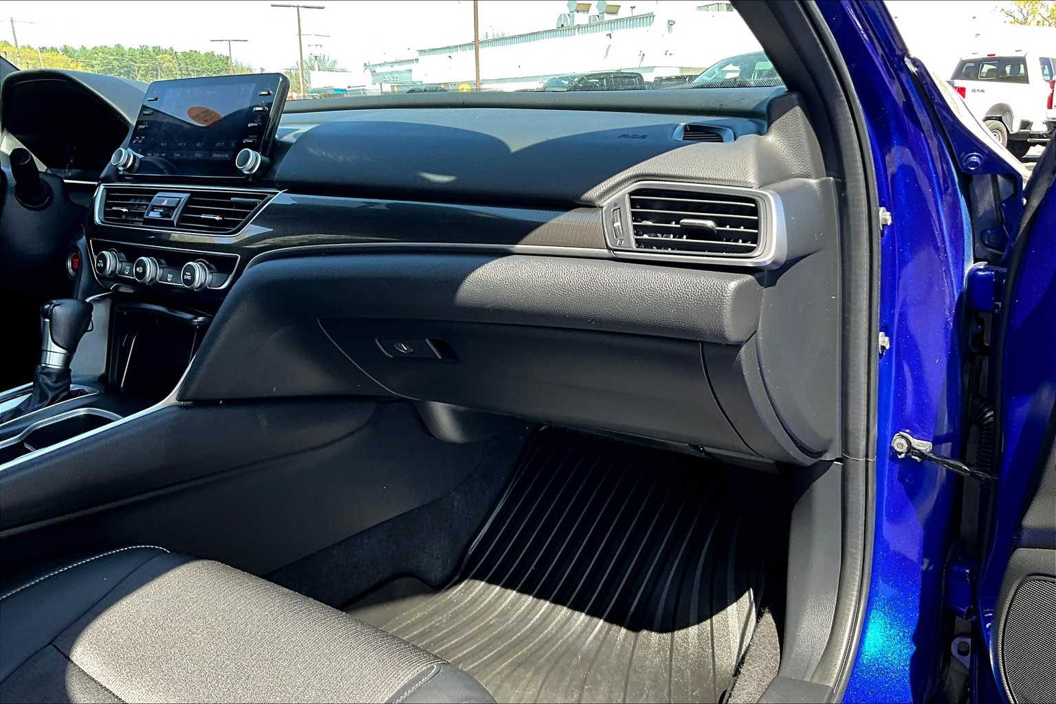 2022 Honda Accord Sport - Photo 12