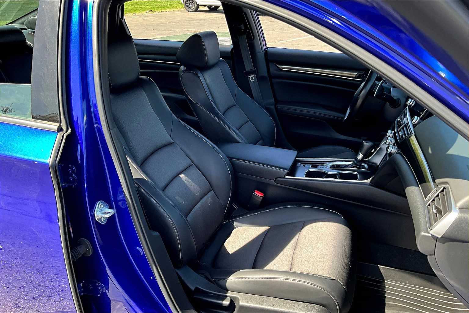 2022 Honda Accord Sport - Photo 10
