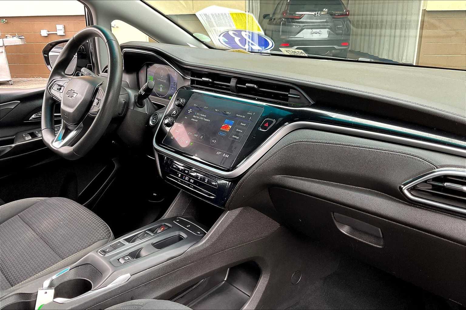 2023 Chevrolet Bolt EV 1LT - Photo 14