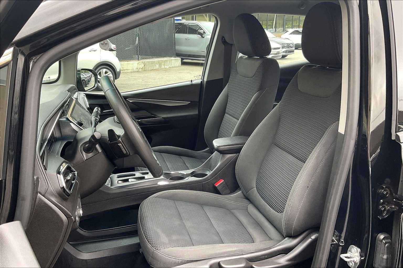 2023 Chevrolet Bolt EV 1LT - Photo 10