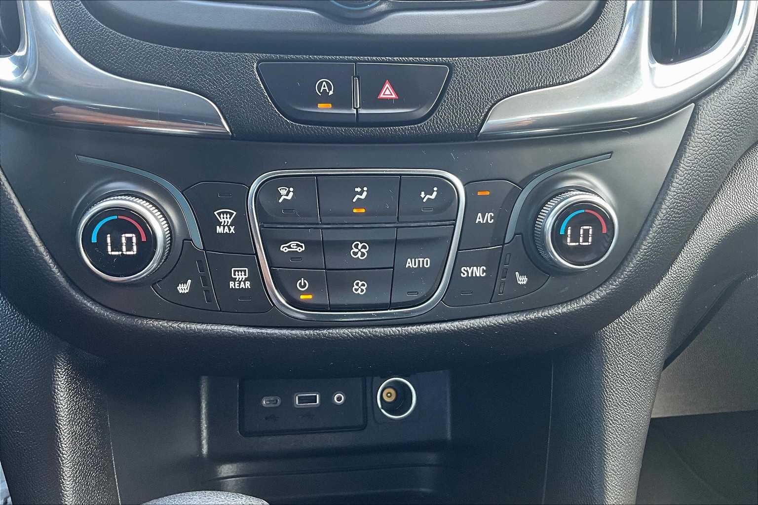 2022 Chevrolet Equinox LT - Photo 26
