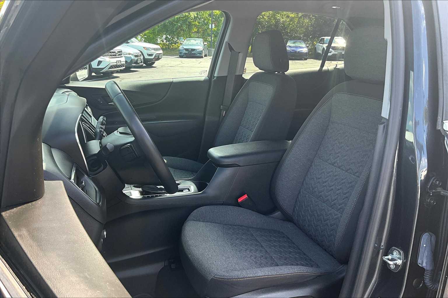 2022 Chevrolet Equinox LT - Photo 10