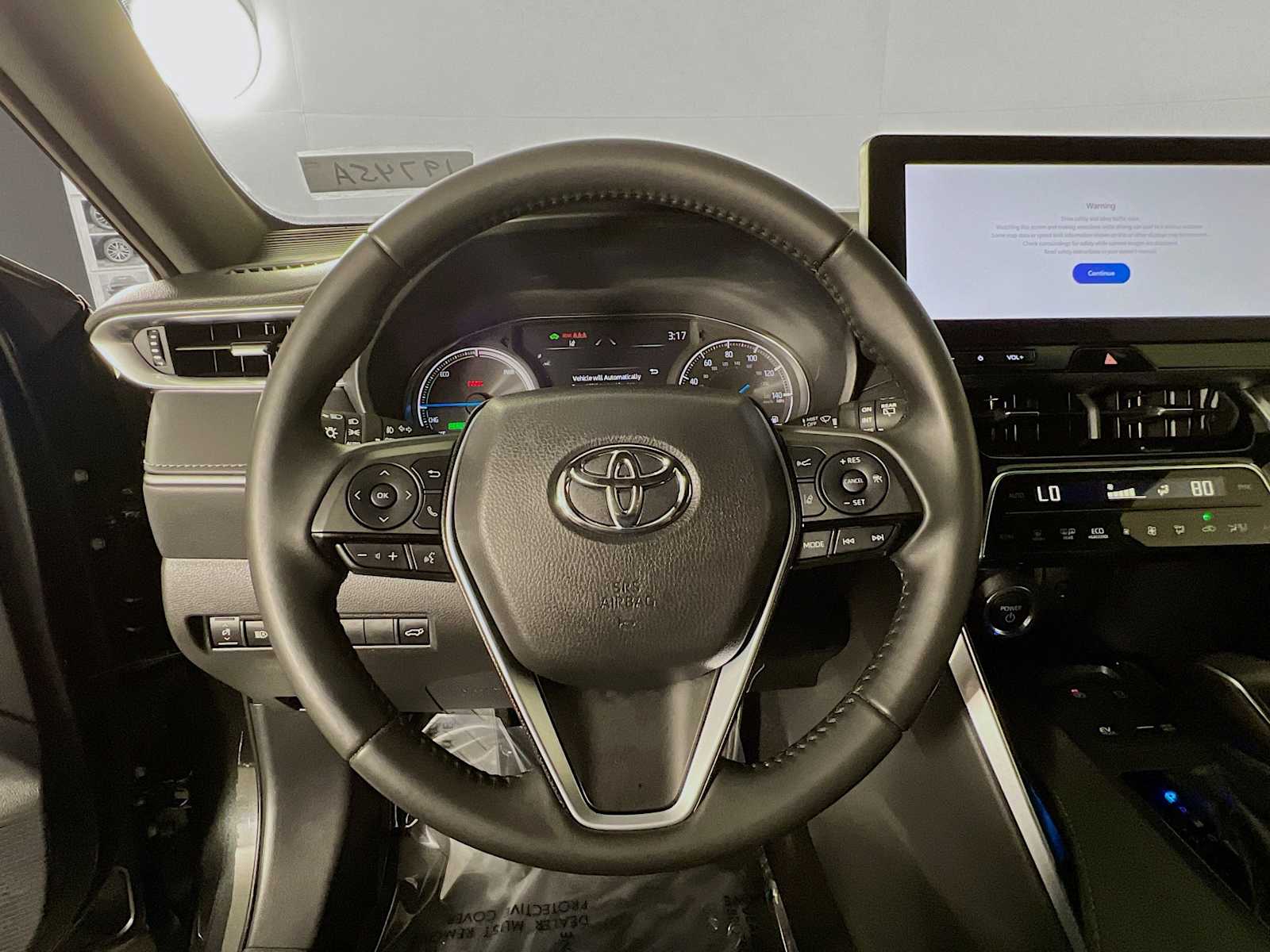 2023 Toyota Venza XLE - Photo 11