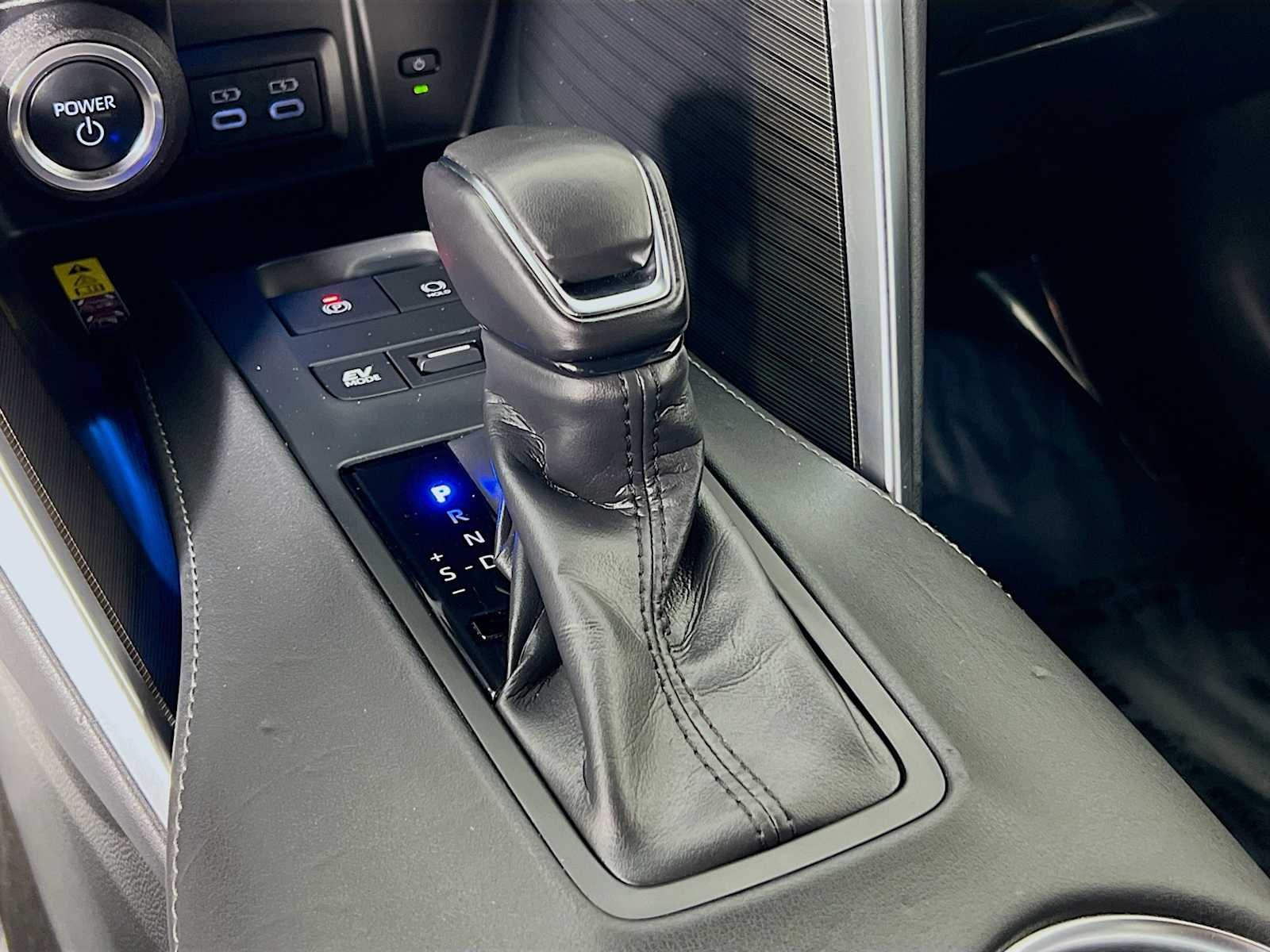 2023 Toyota Venza XLE - Photo 16