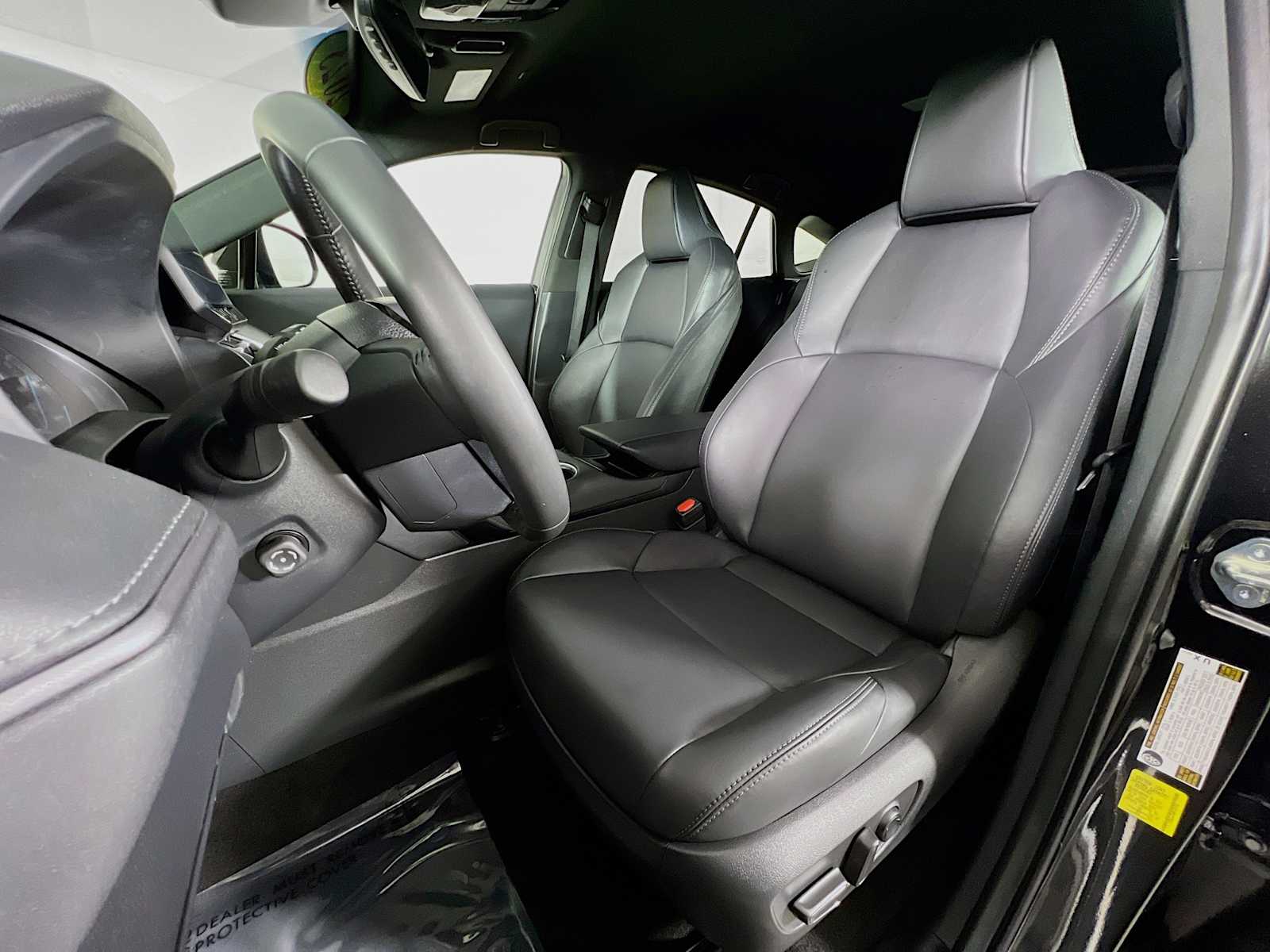 2023 Toyota Venza XLE - Photo 21