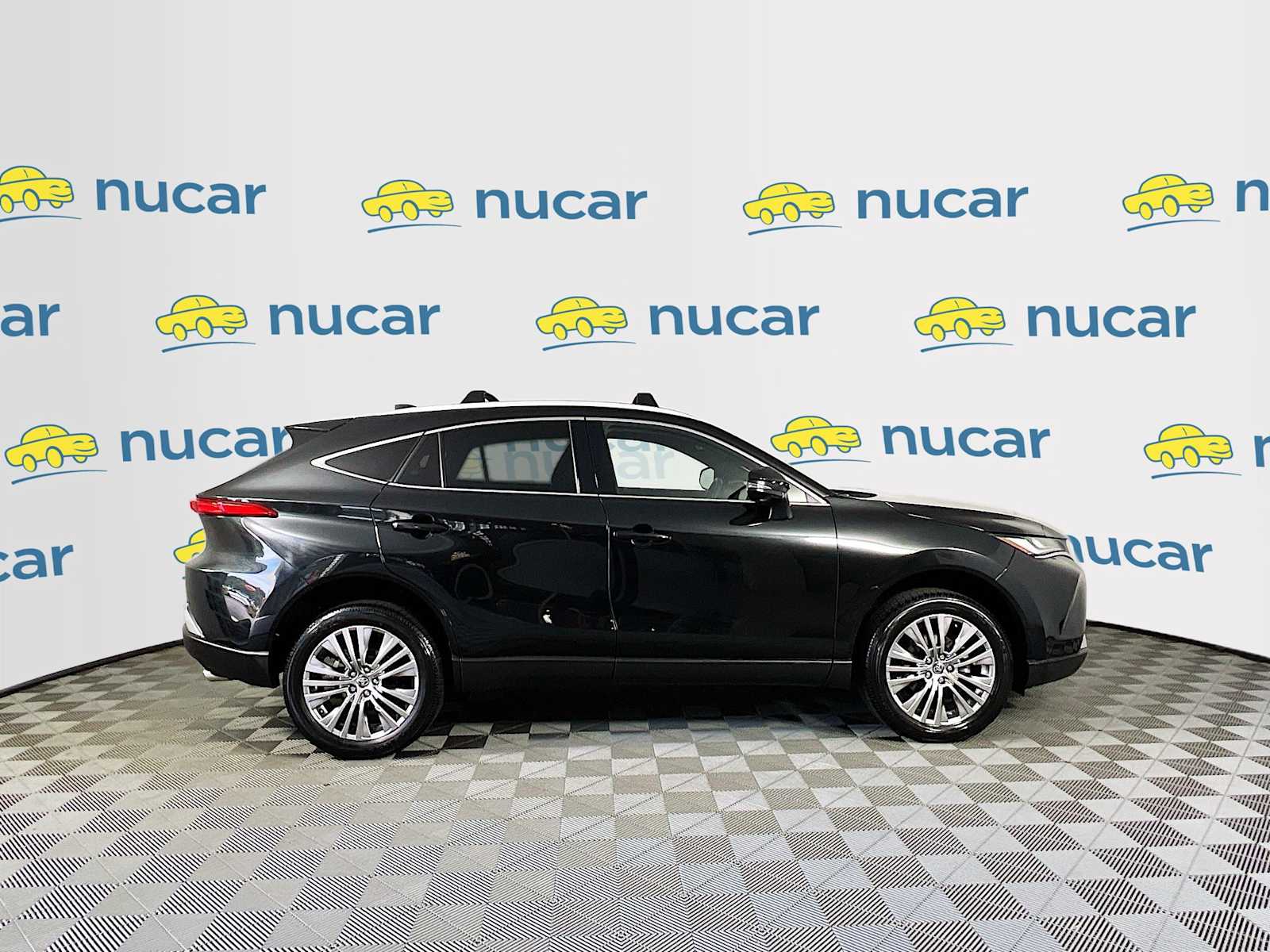 2023 Toyota Venza XLE - Photo 8