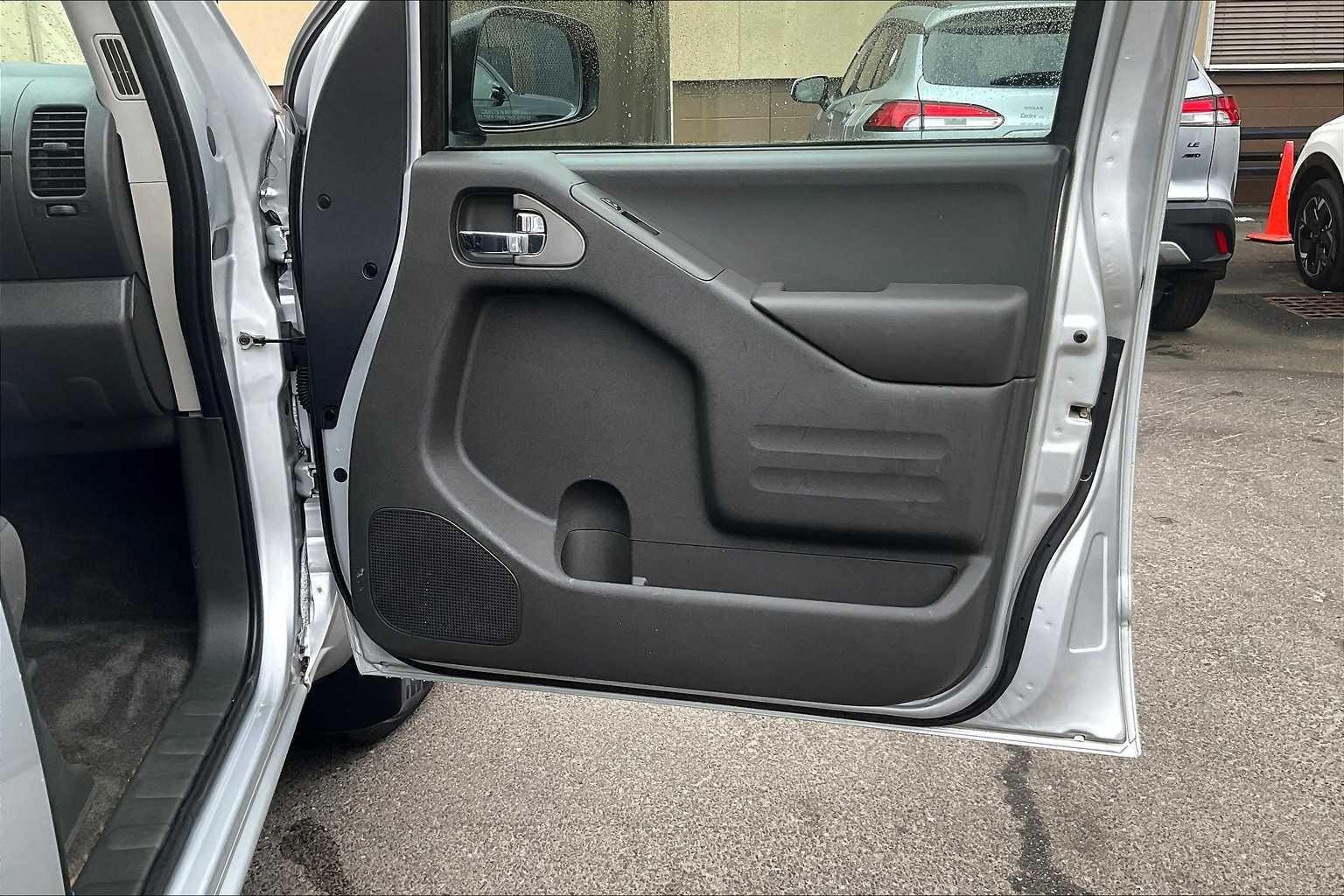 2018 Nissan Frontier SV V6 - Photo 11