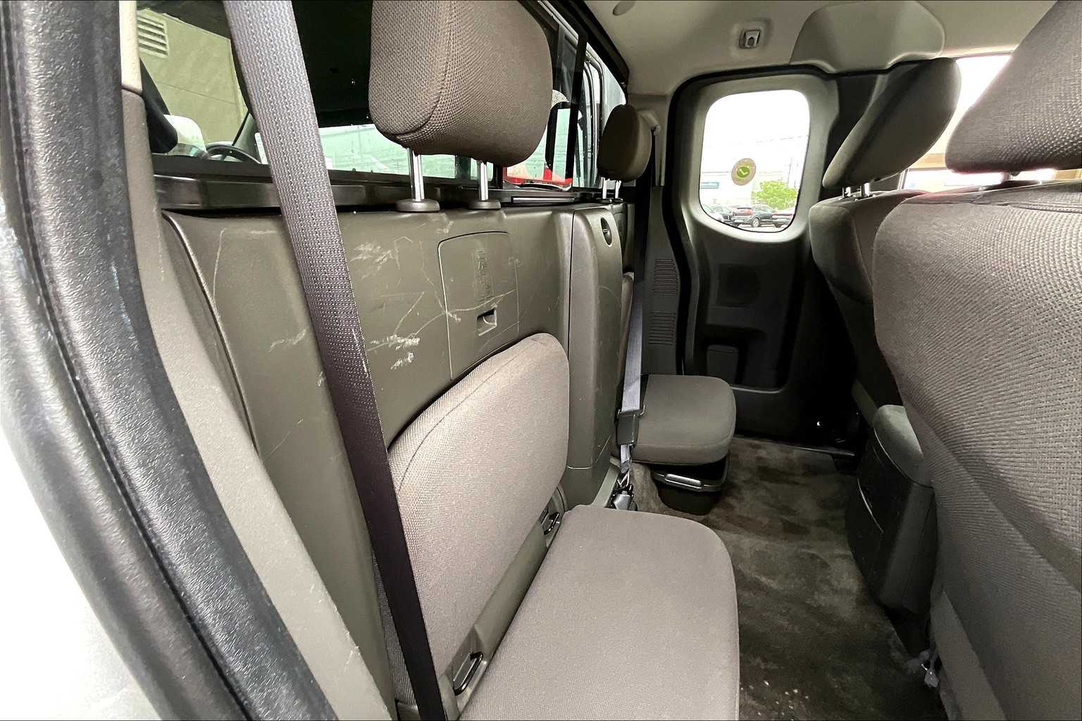 2018 Nissan Frontier SV V6 - Photo 15