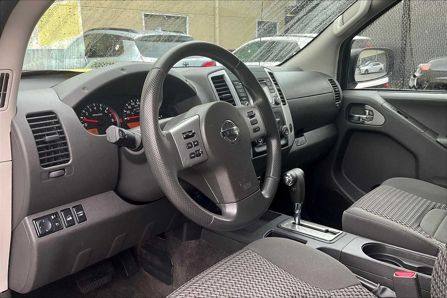 2018 Nissan Frontier SV V6 - Photo 7