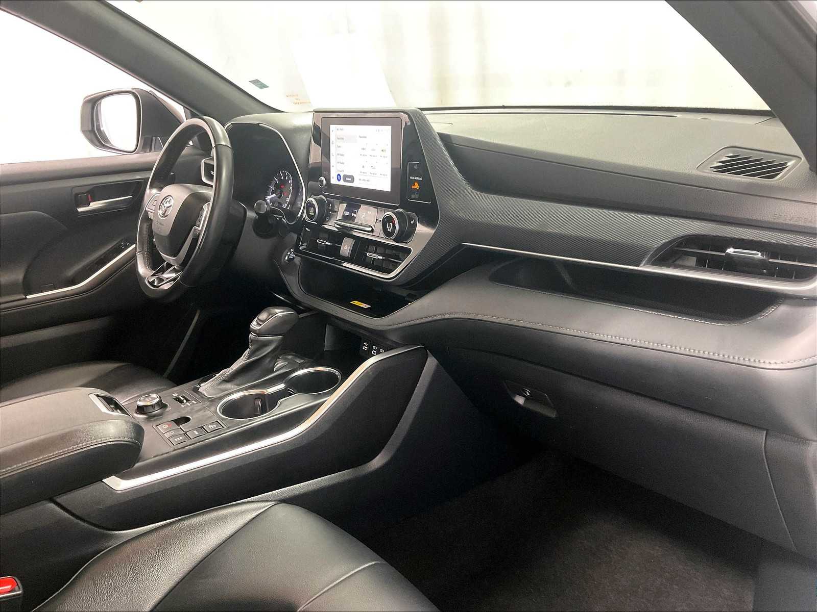 2023 Toyota Highlander XSE - Photo 14