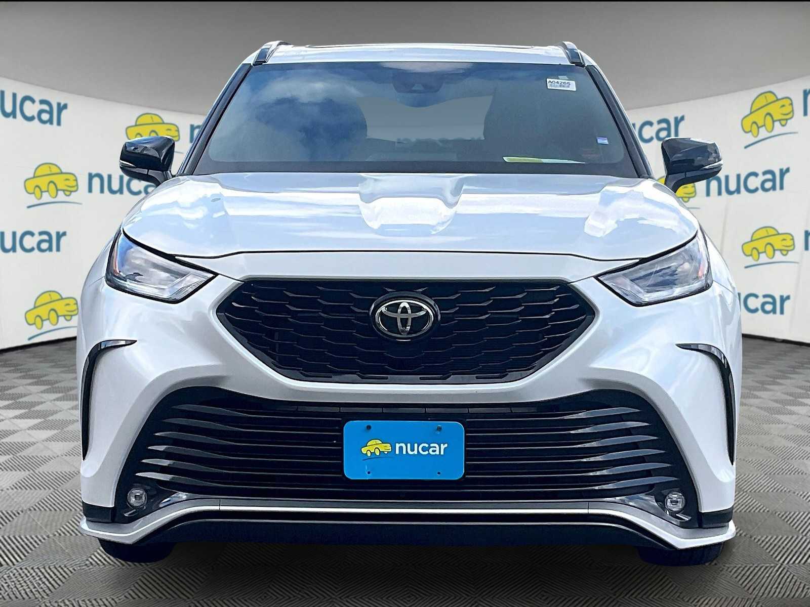 2023 Toyota Highlander XSE - Photo 2