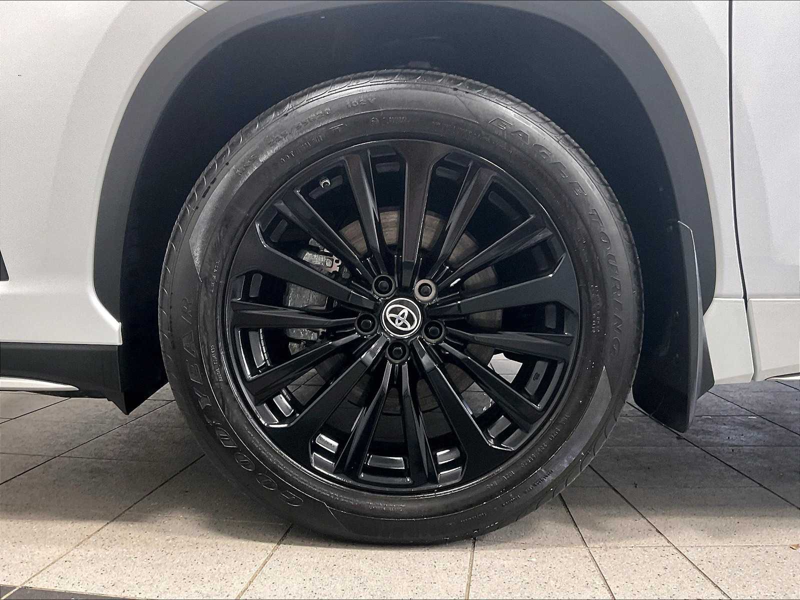 2023 Toyota Highlander XSE - Photo 7