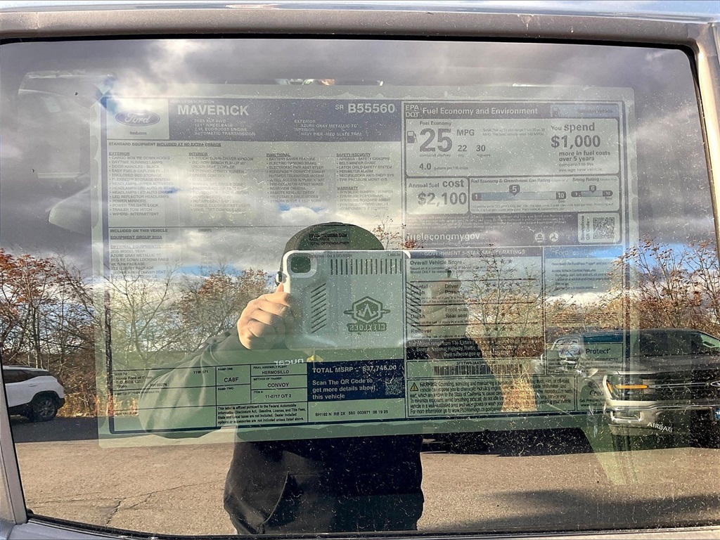 2025 Ford Maverick XLT - Photo 17