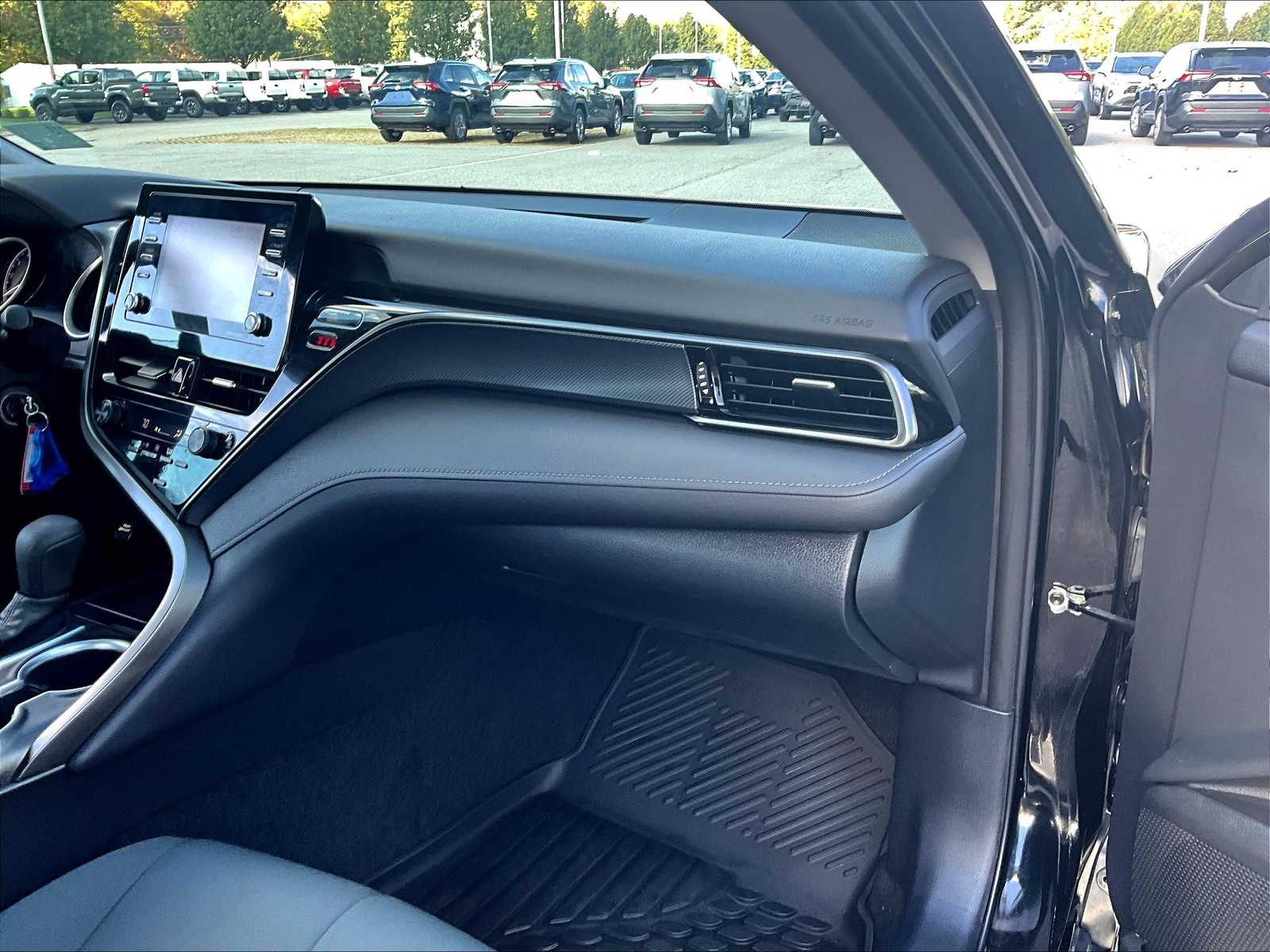 2023 Toyota Camry LE - Photo 13