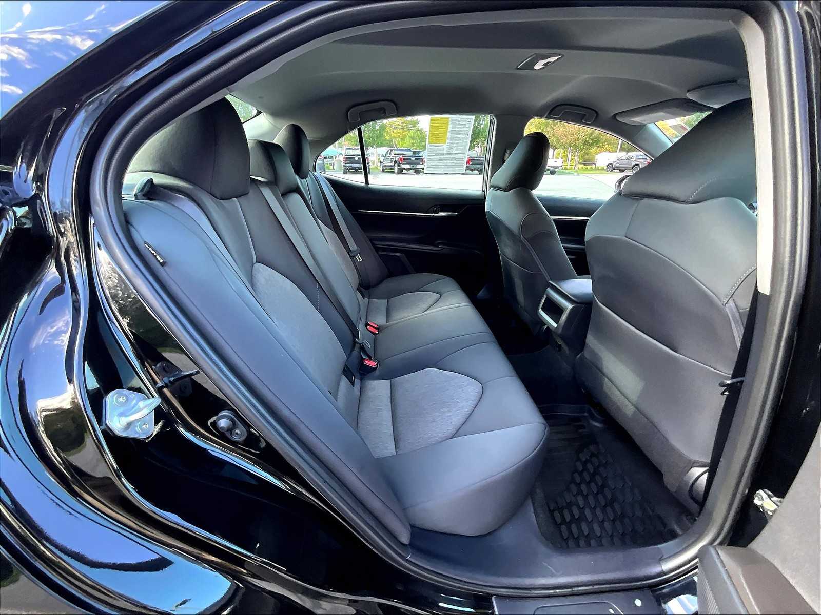 2023 Toyota Camry LE - Photo 16