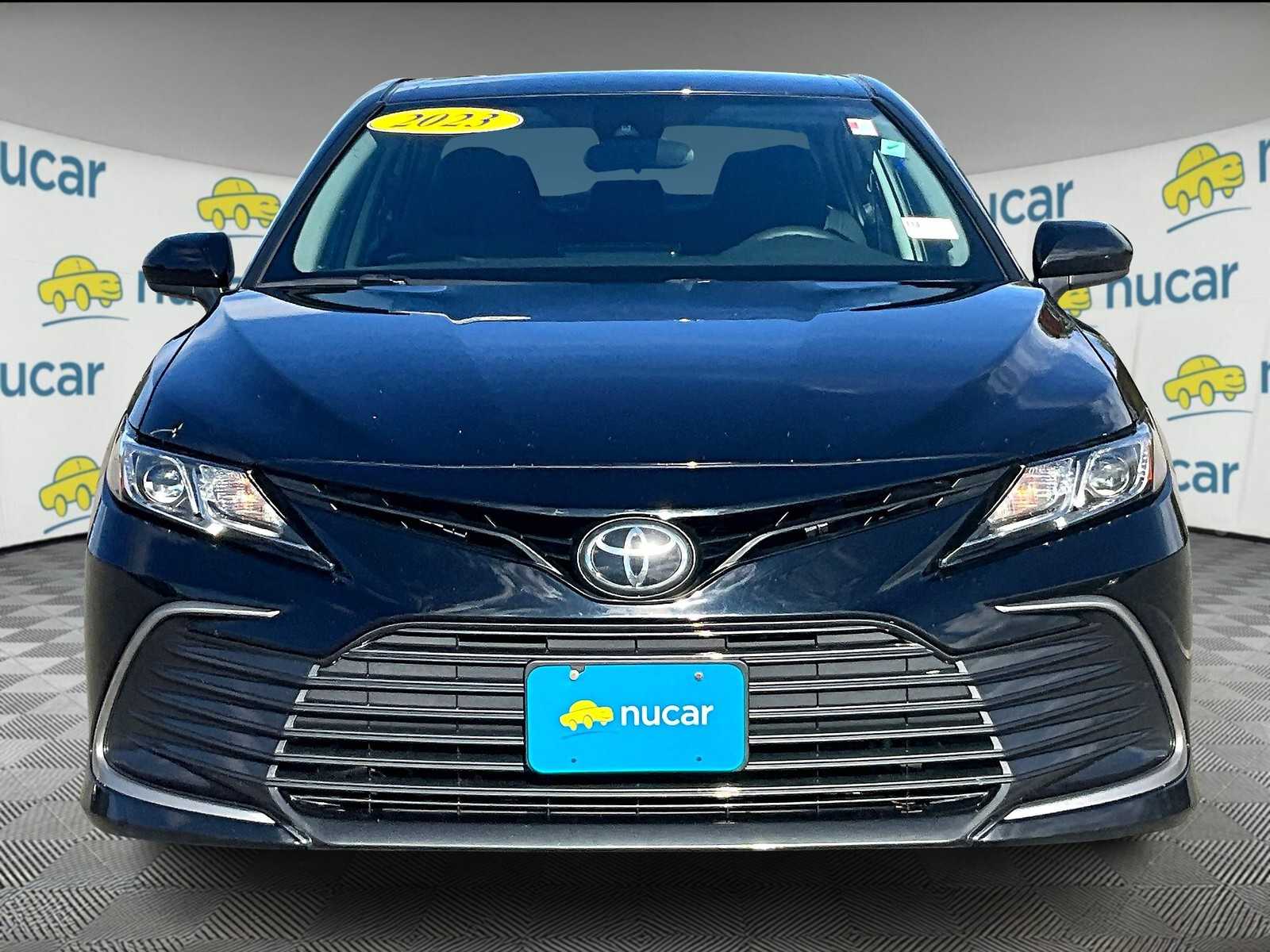 2023 Toyota Camry LE - Photo 2