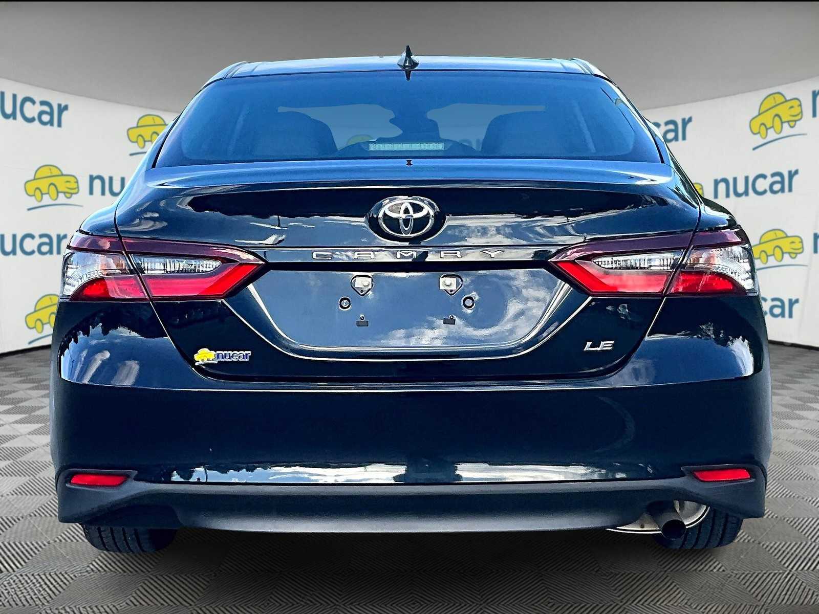 2023 Toyota Camry LE - Photo 5