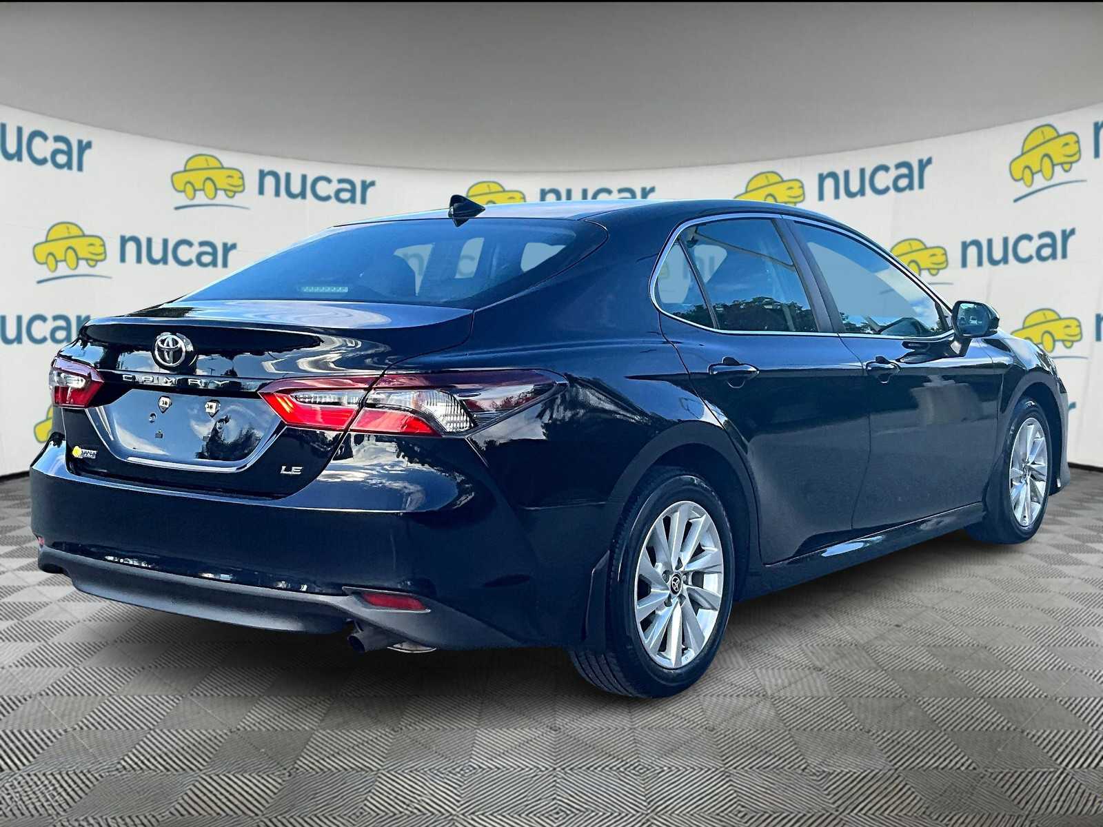 2023 Toyota Camry LE - Photo 6