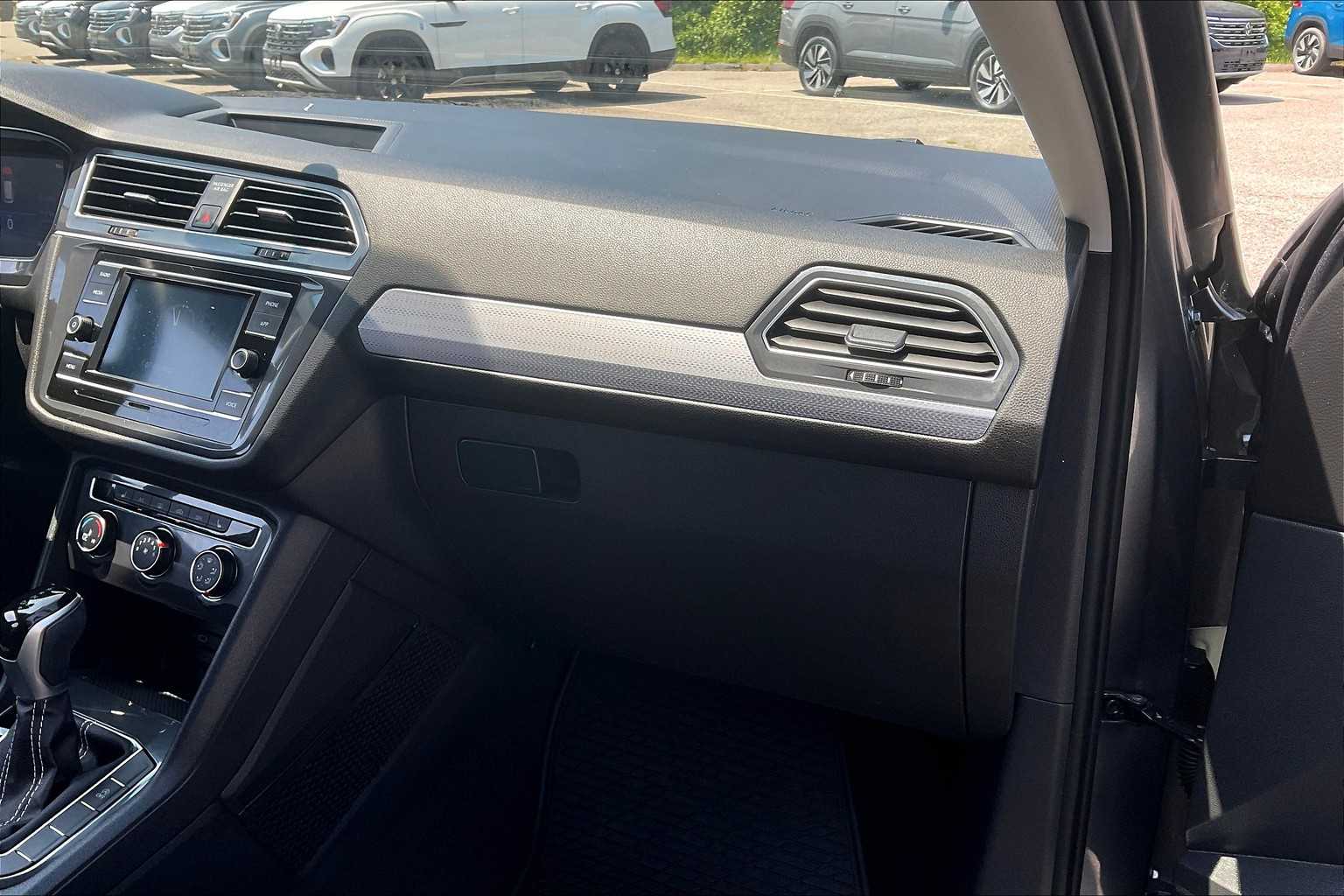 2022 Volkswagen Tiguan S - Photo 13