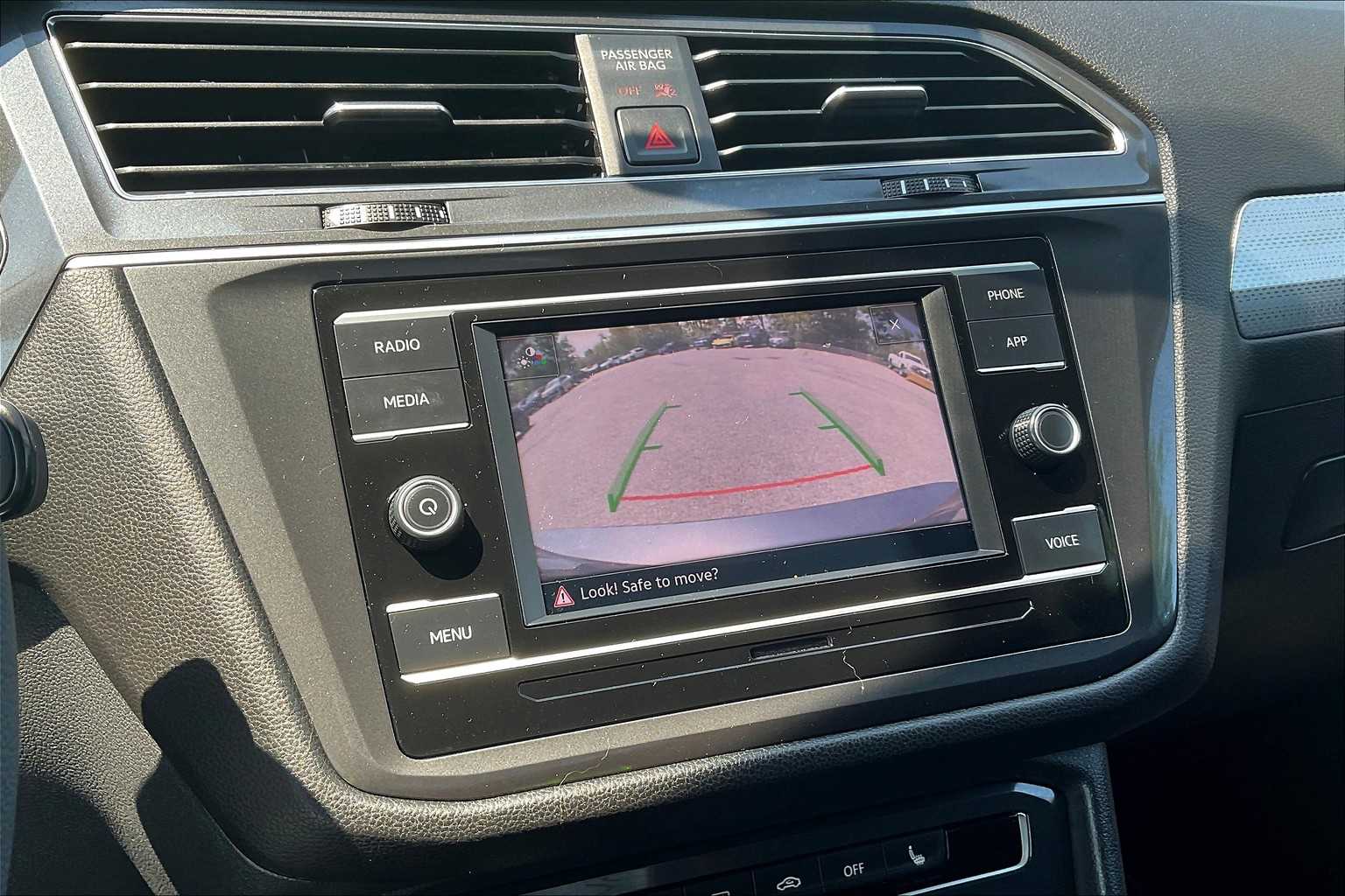 2022 Volkswagen Tiguan S - Photo 19