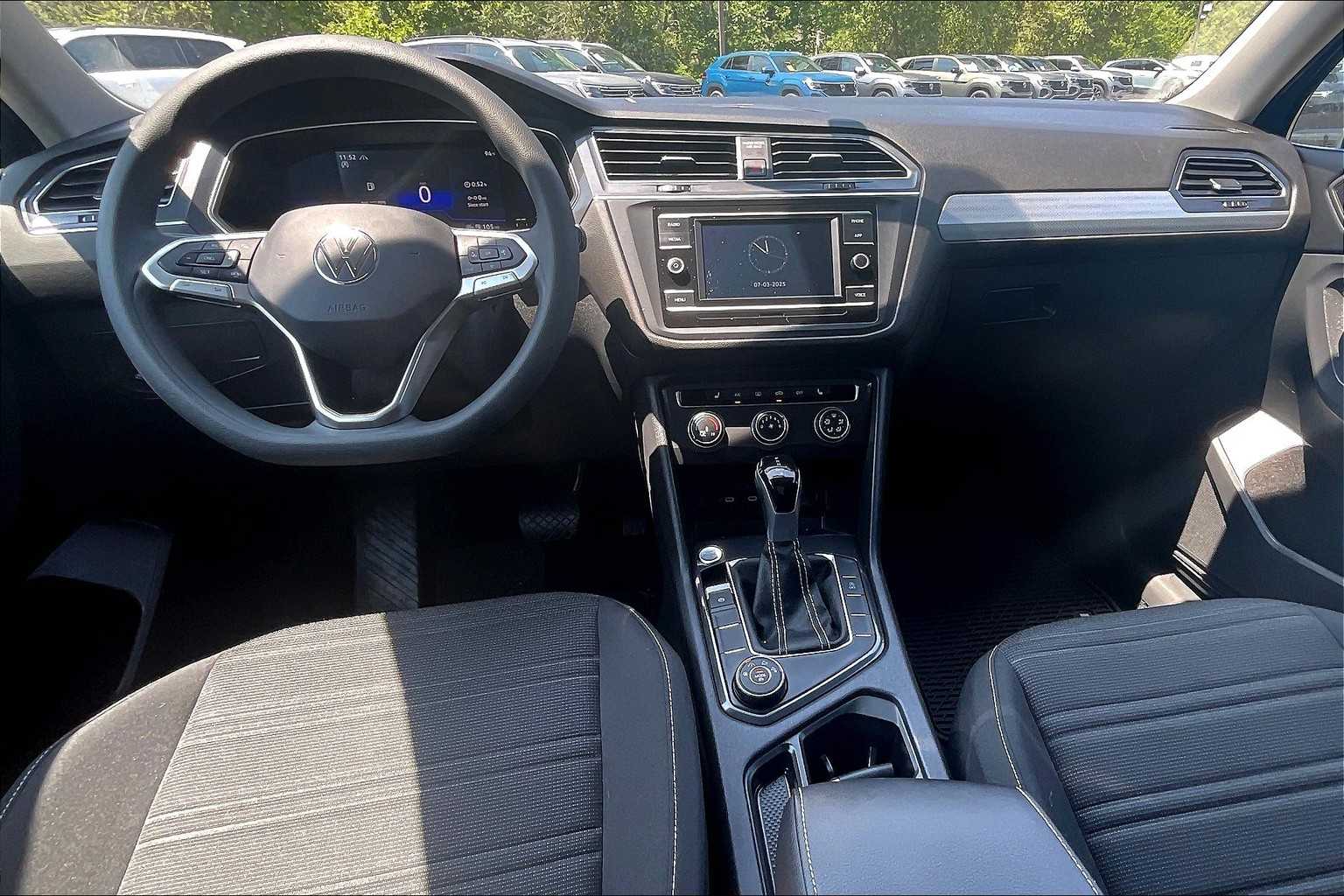 2022 Volkswagen Tiguan S - Photo 21