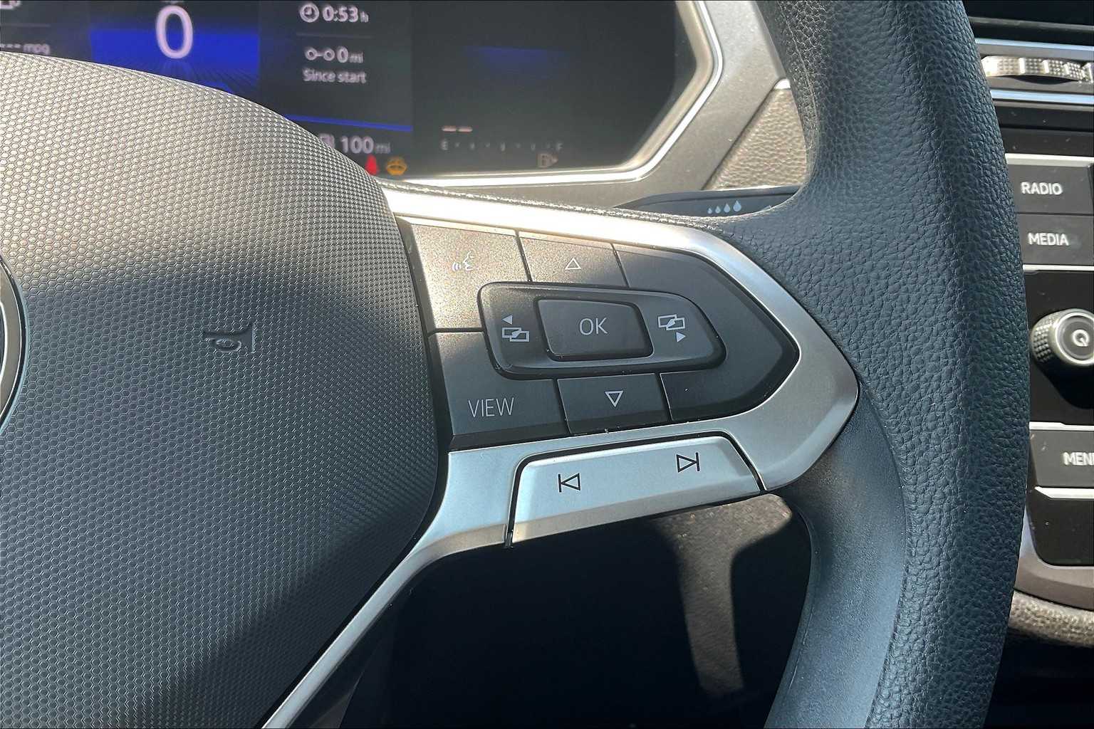 2022 Volkswagen Tiguan S - Photo 23