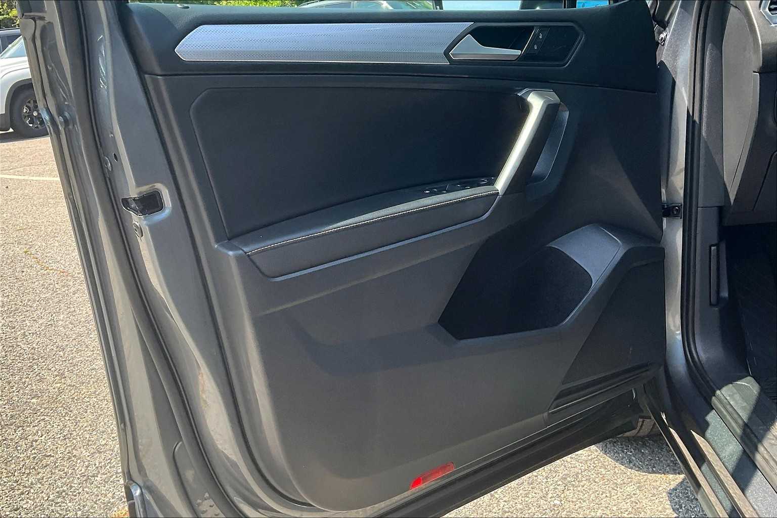 2022 Volkswagen Tiguan S - Photo 9