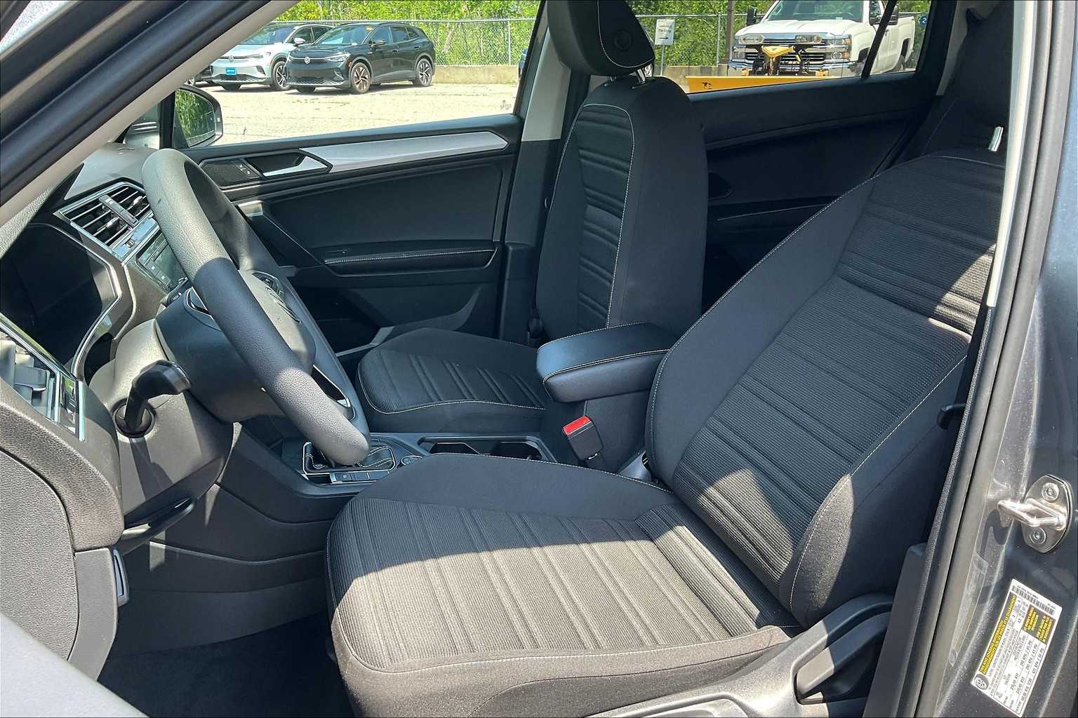 2022 Volkswagen Tiguan S - Photo 10