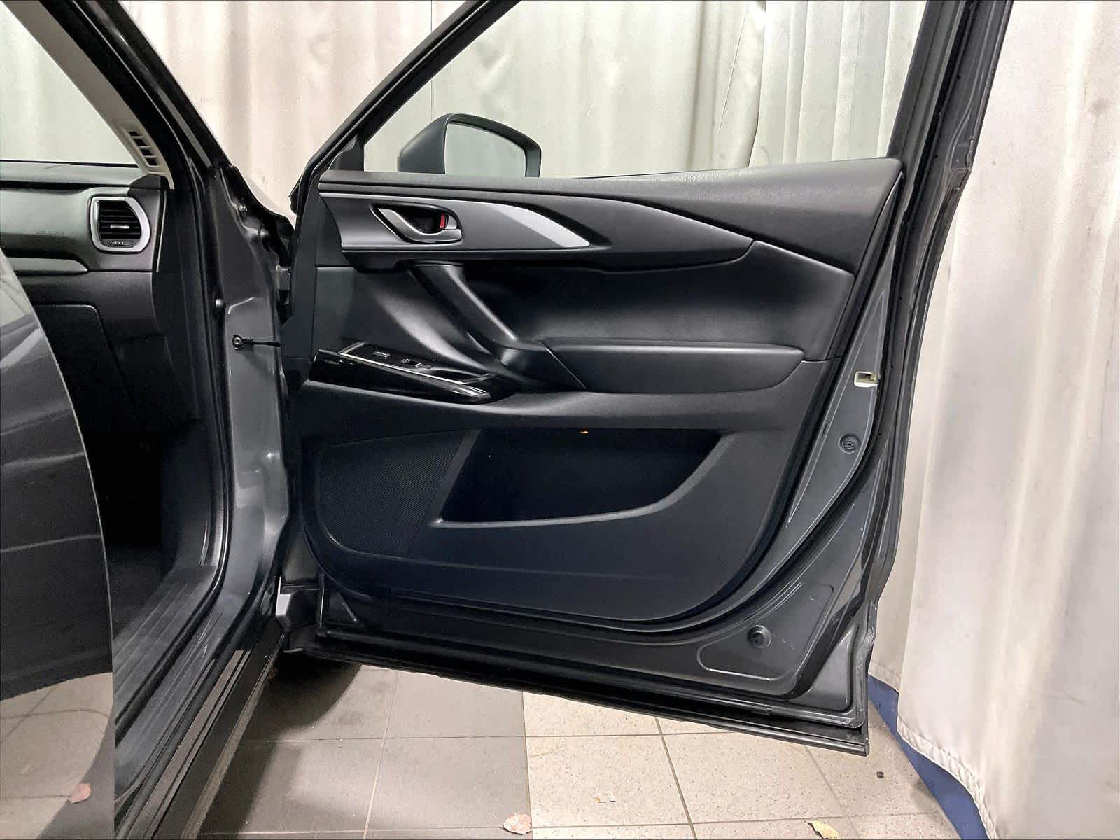 2023 Mazda CX-9 Touring Plus - Photo 12