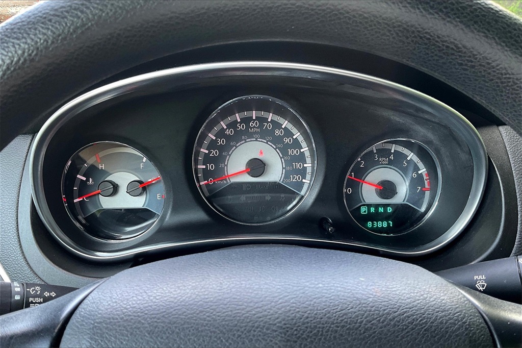 2012 Chrysler 200 LX - Photo 15