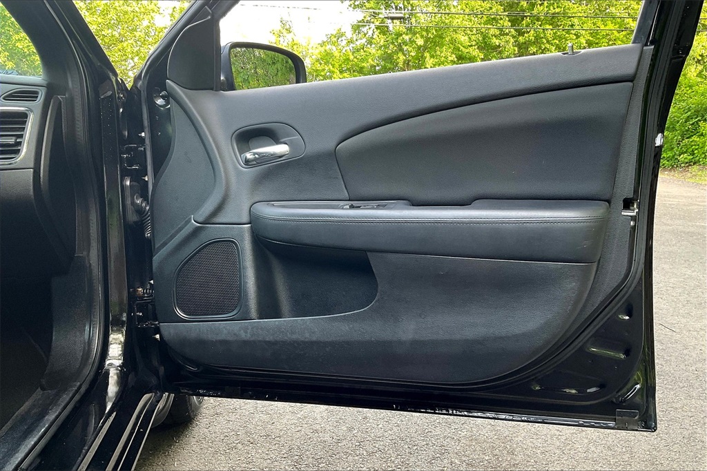2012 Chrysler 200 LX - Photo 25