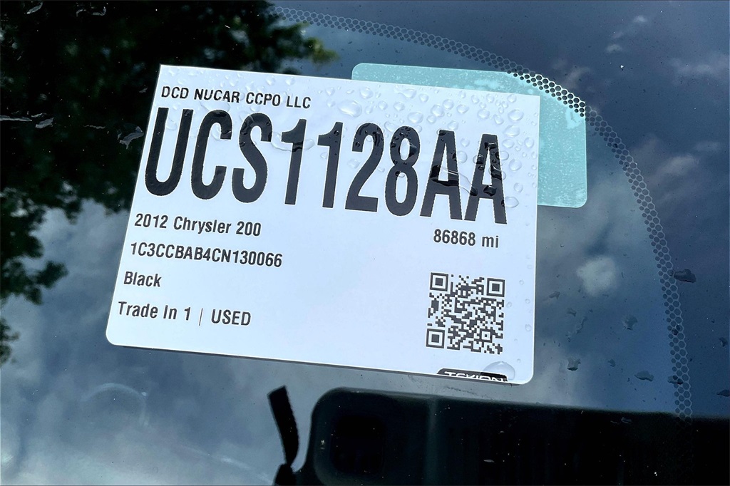 2012 Chrysler 200 LX - Photo 31
