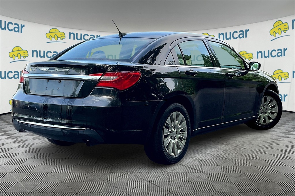 2012 Chrysler 200 LX - Photo 6
