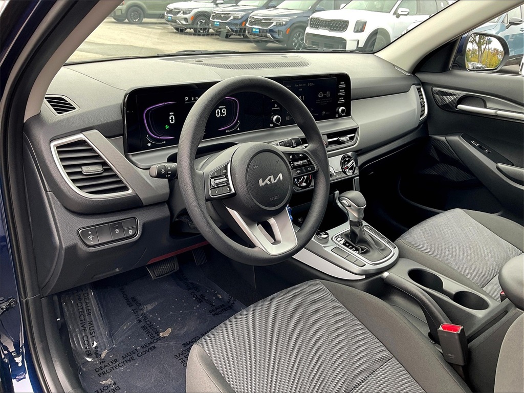 2026 Kia Seltos LX - Photo 9