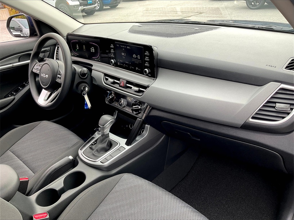 2026 Kia Seltos LX - Photo 10