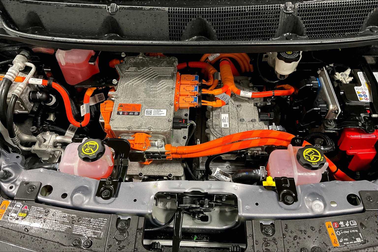 2023 Chevrolet Bolt EV 1LT - Photo 34