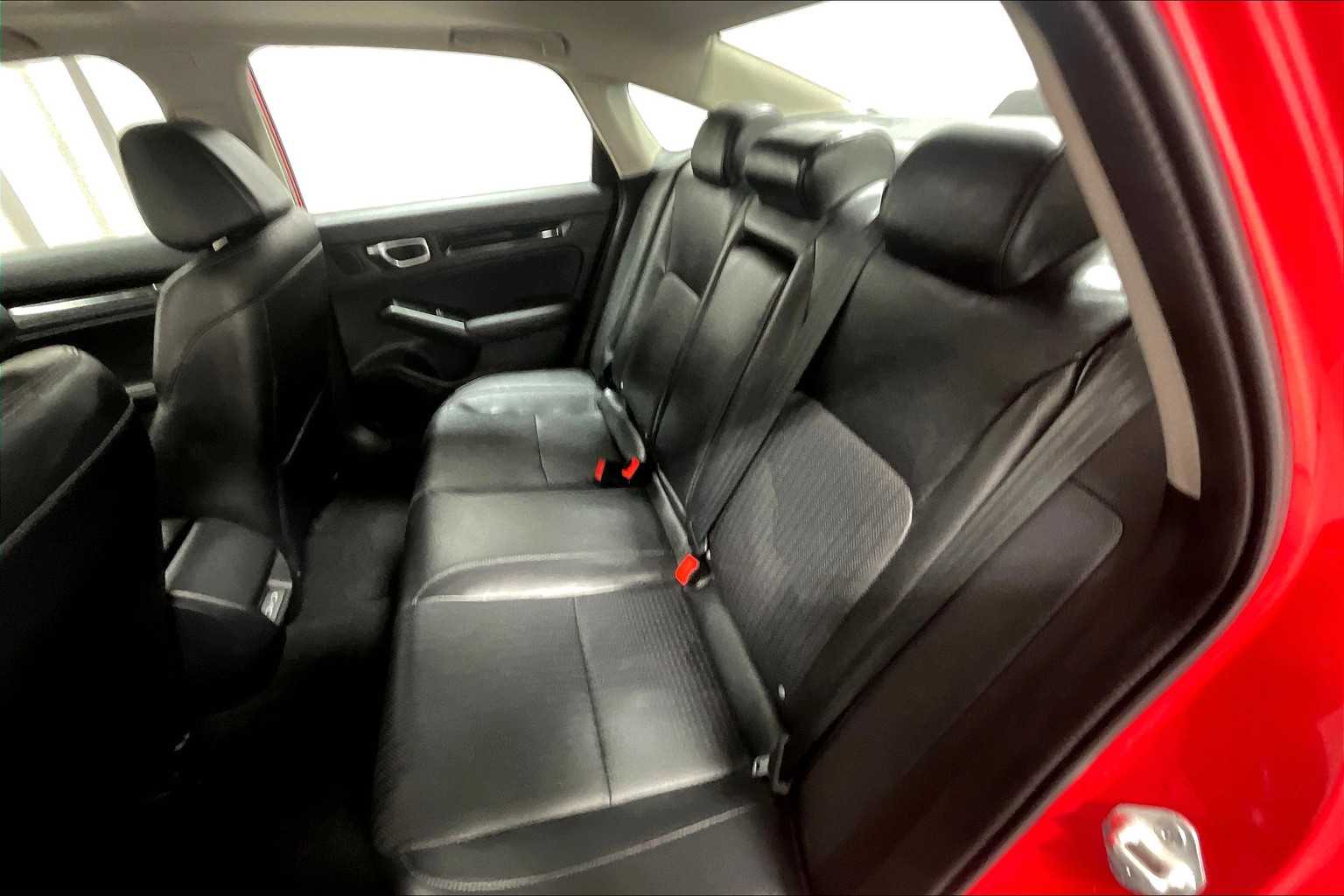 2022 Honda Civic Touring - Photo 15