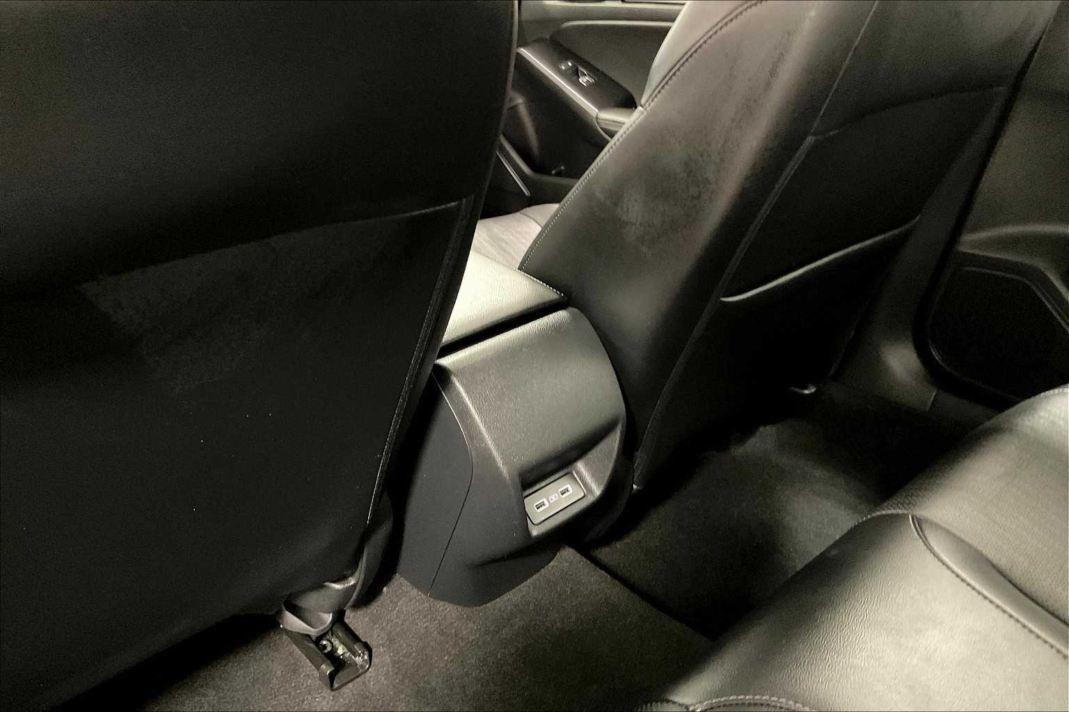 2022 Honda Civic Touring - Photo 28