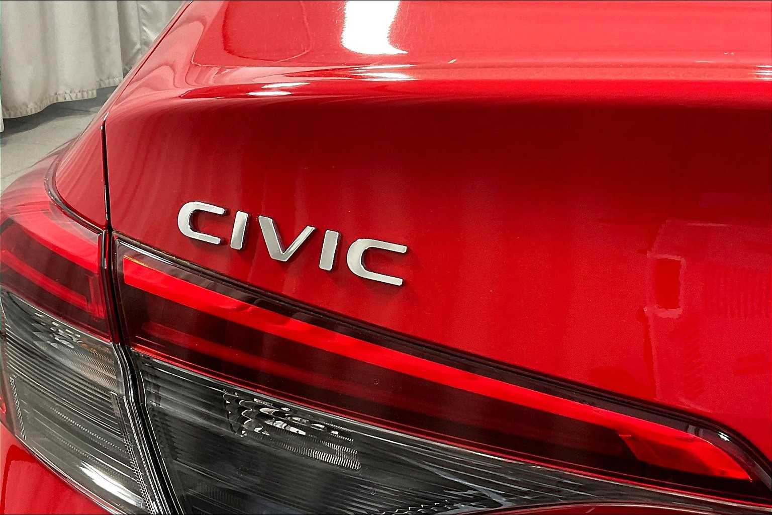 2022 Honda Civic Touring - Photo 29