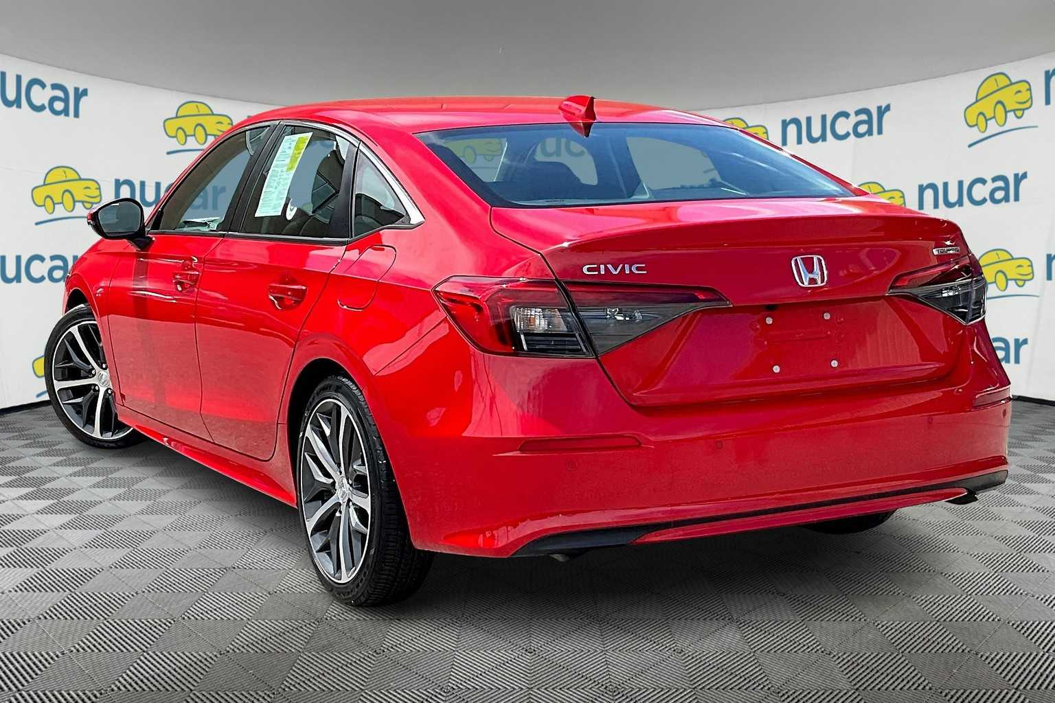 2022 Honda Civic Touring - Photo 4