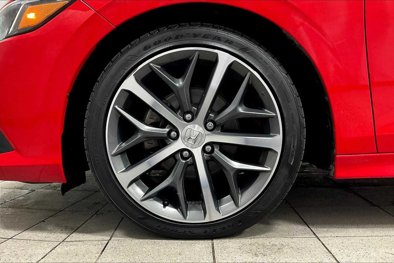 2022 Honda Civic Touring - Photo 7