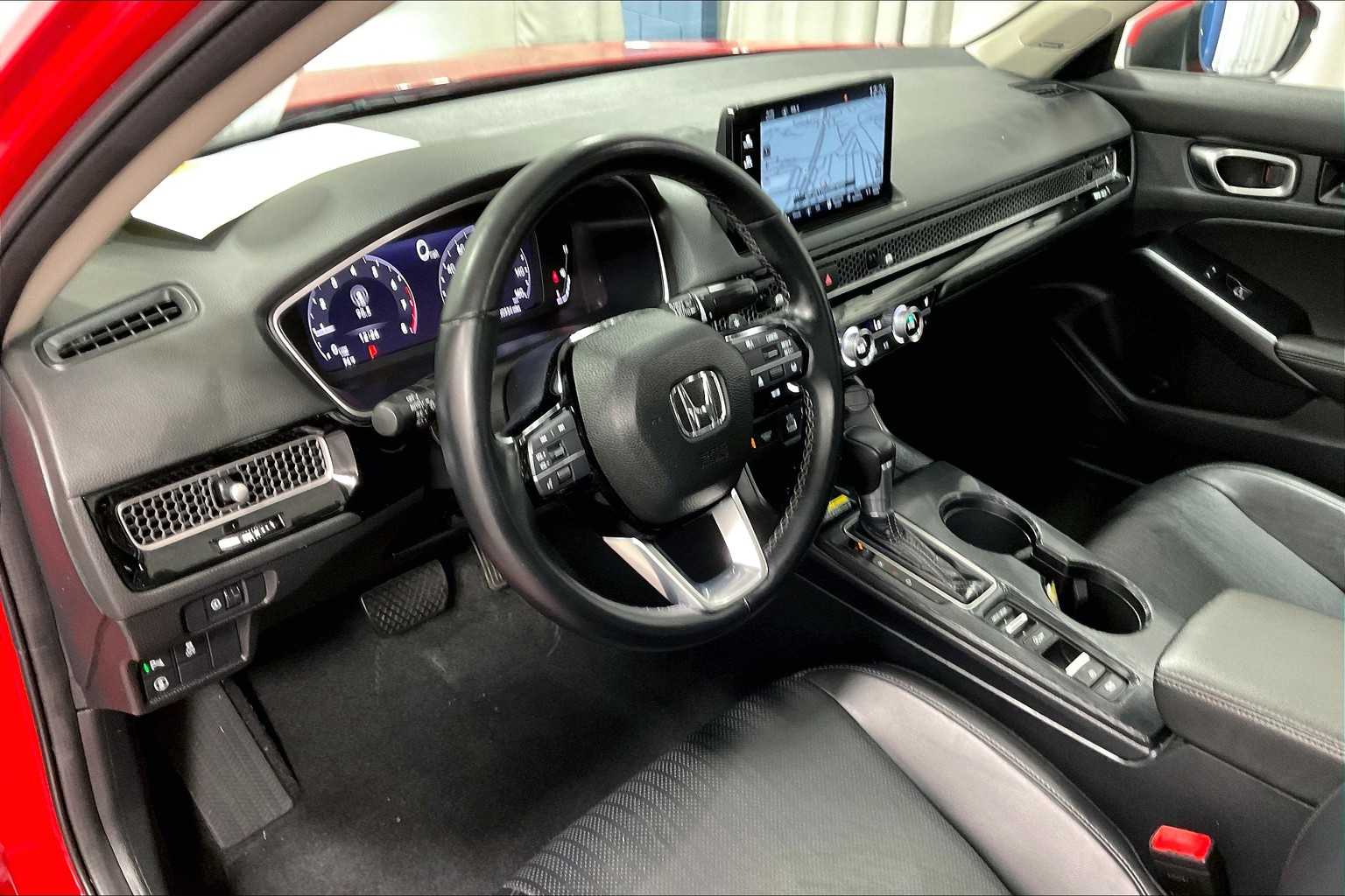2022 Honda Civic Touring - Photo 8