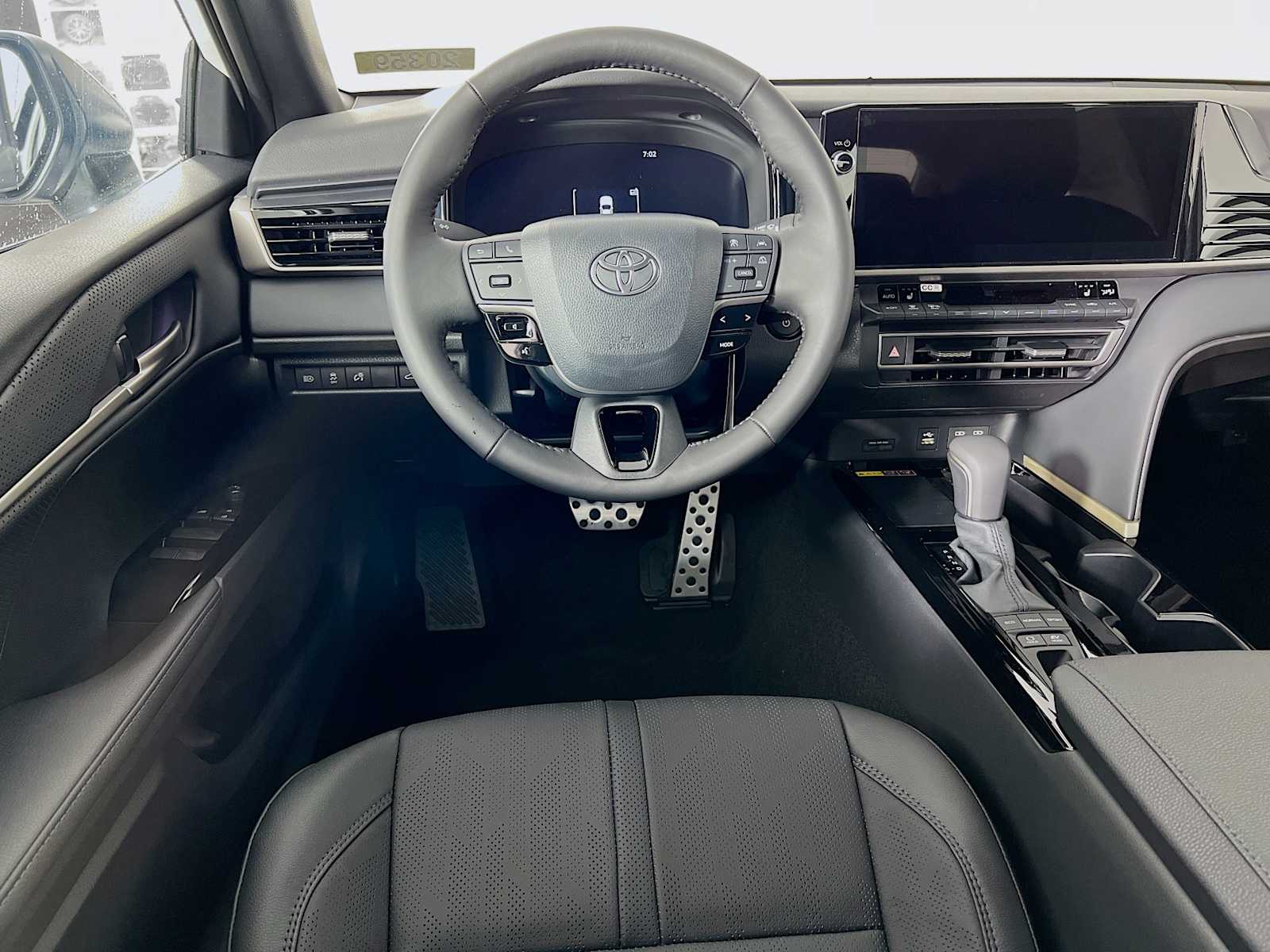 2026 Toyota Camry XSE - Photo 15