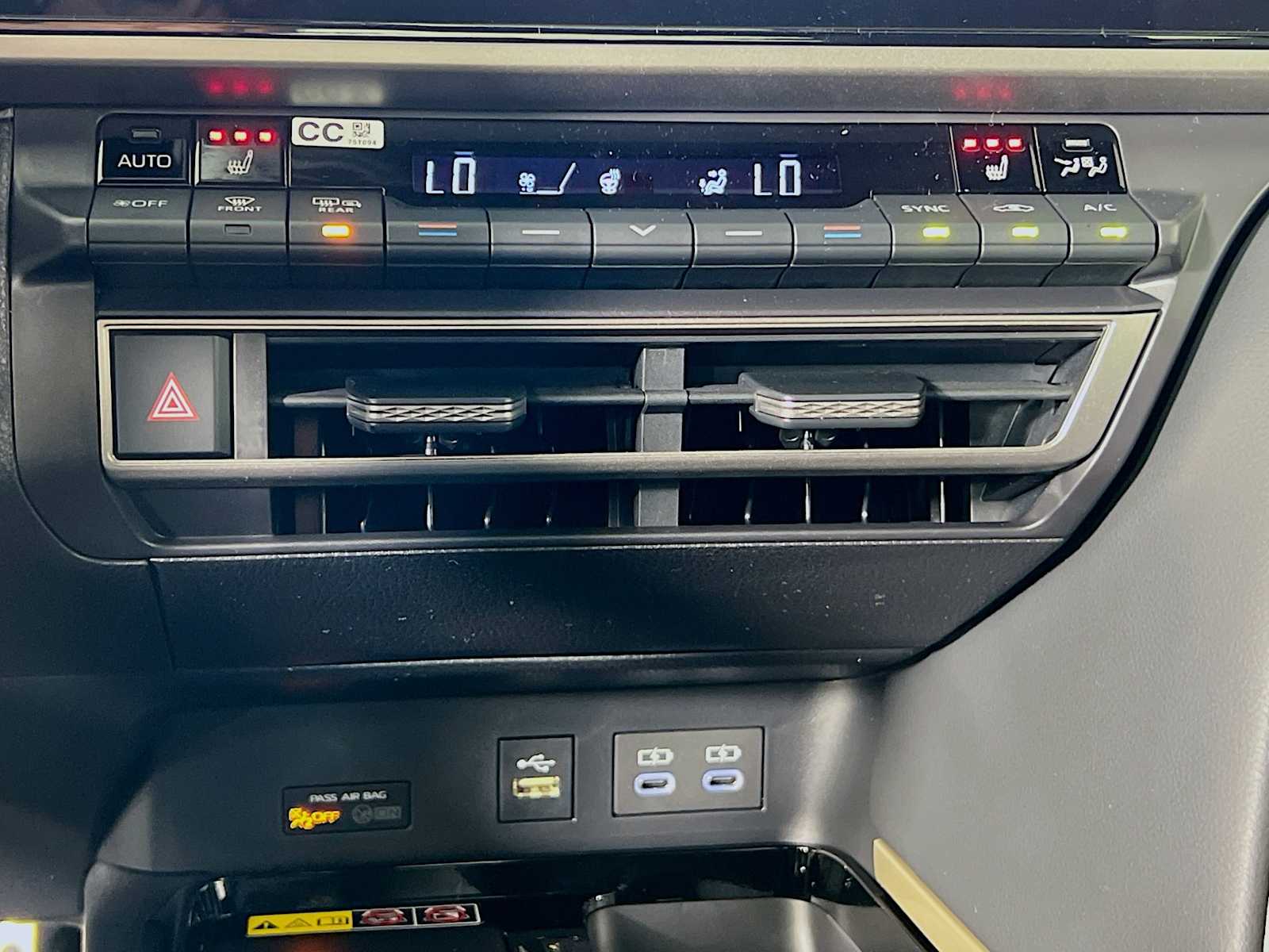 2026 Toyota Camry XSE - Photo 10