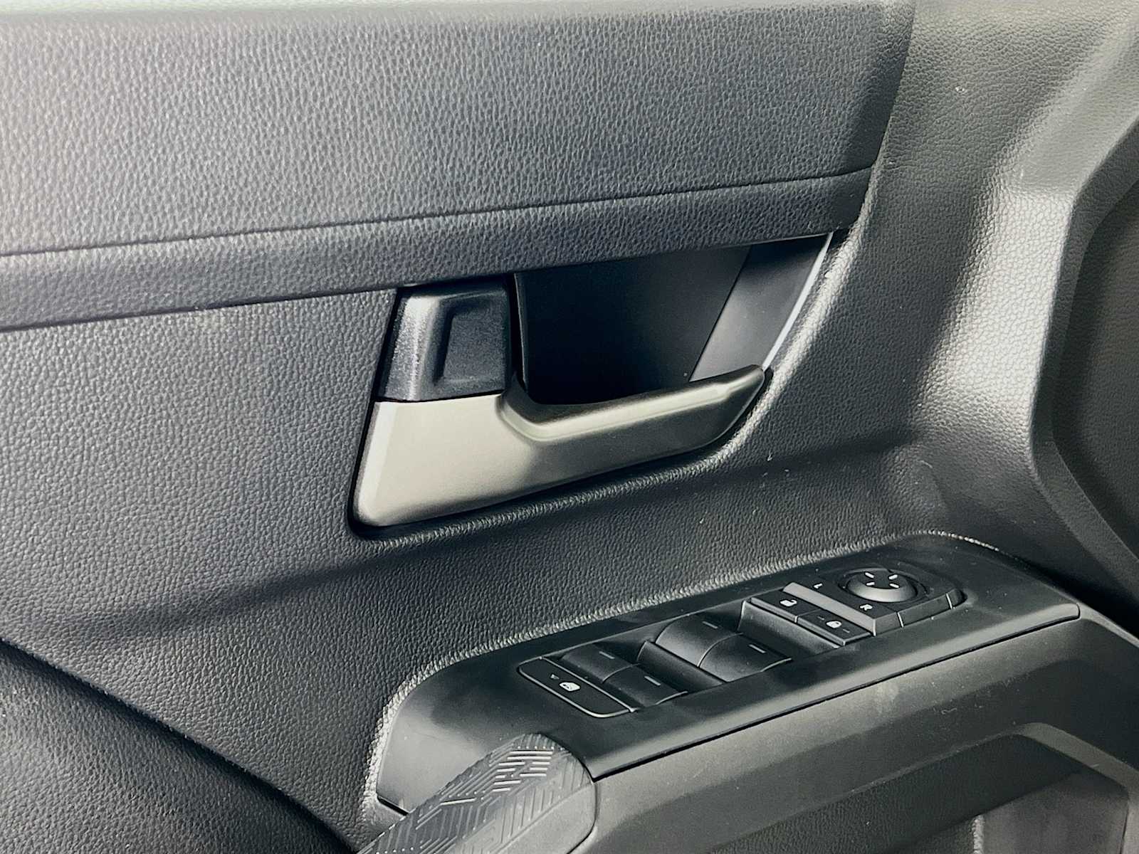 2025 Toyota Tacoma TRD Sport Hybrid - Photo 15