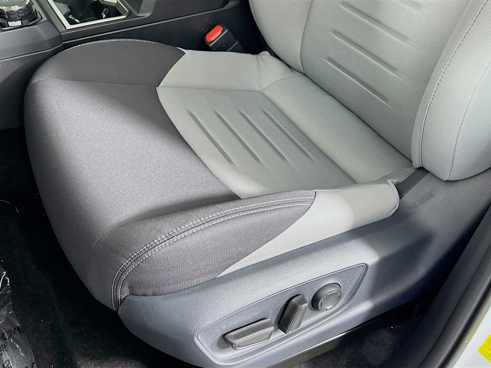 2025 Toyota Tacoma TRD Sport Hybrid - Photo 16