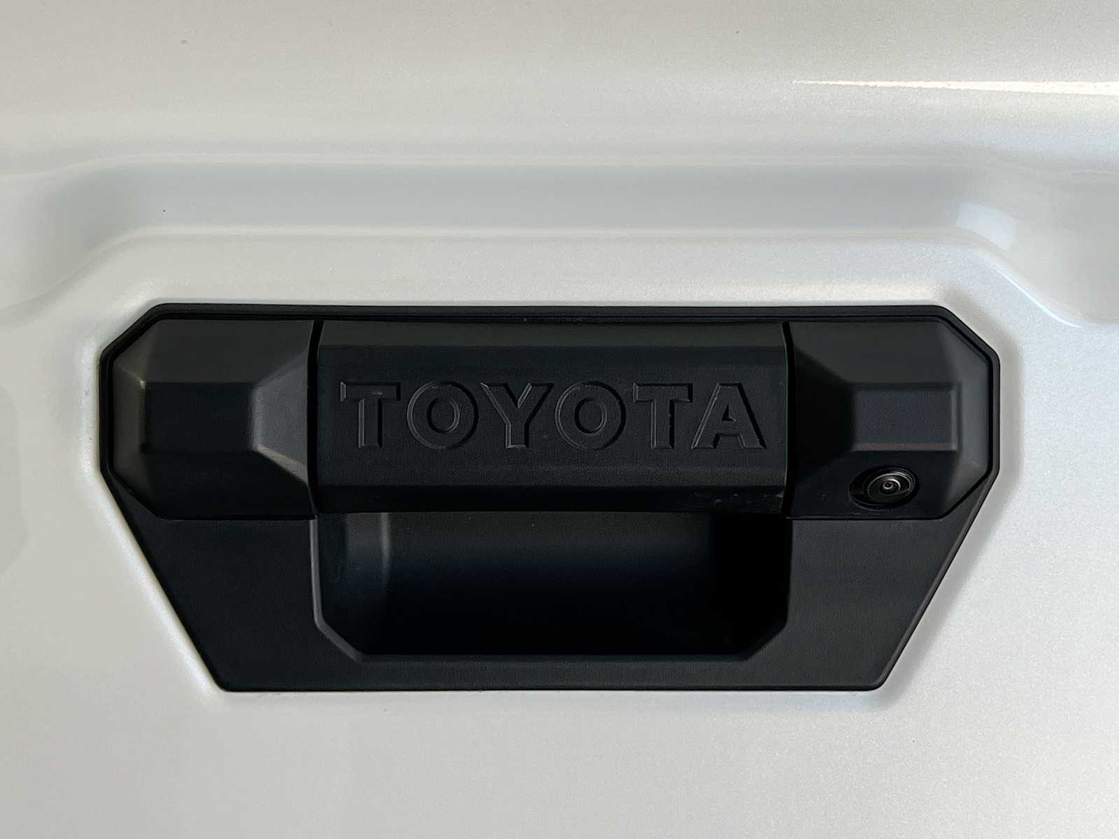 2025 Toyota Tacoma TRD Sport Hybrid - Photo 17