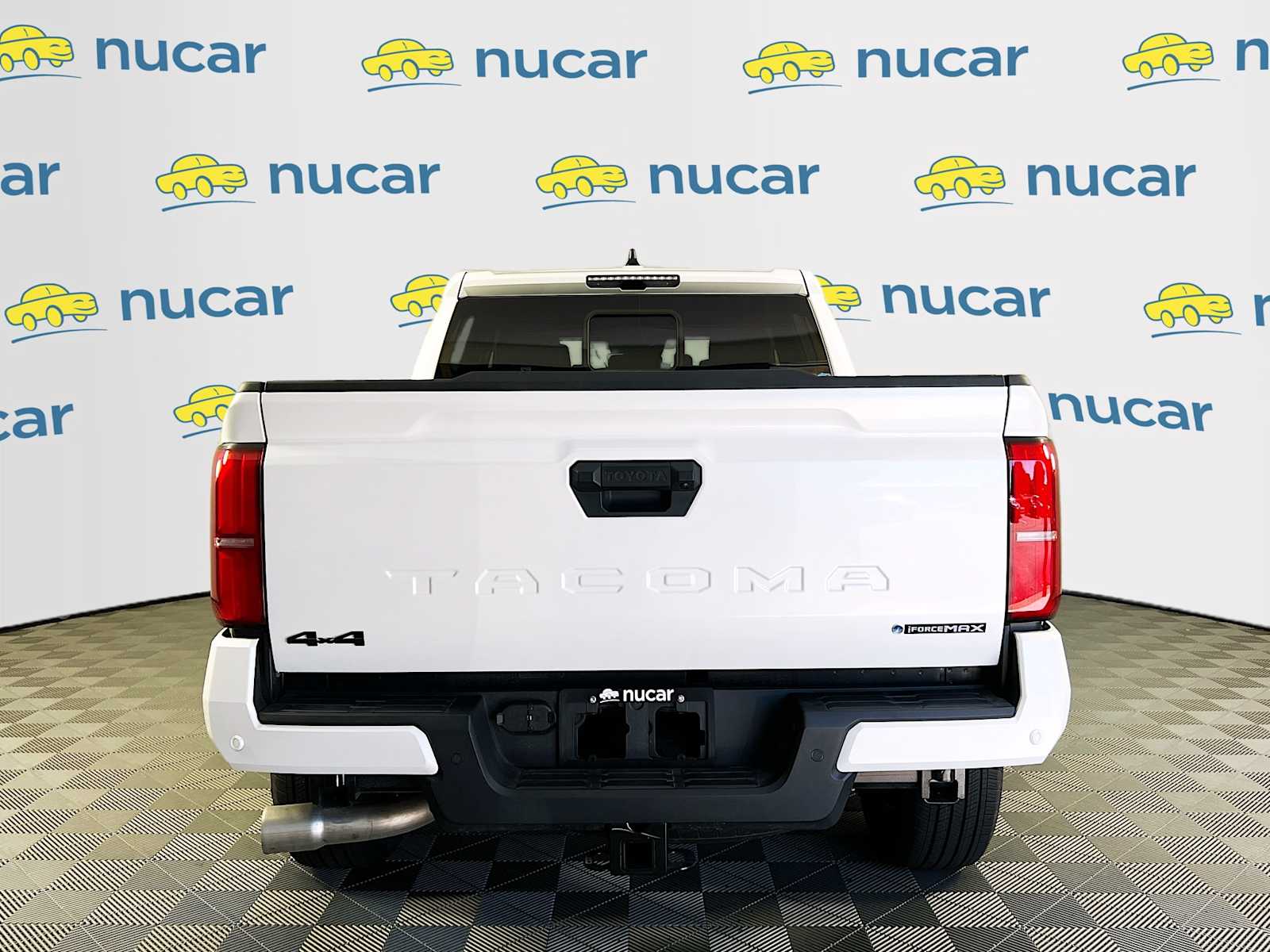 2025 Toyota Tacoma TRD Sport Hybrid - Photo 5