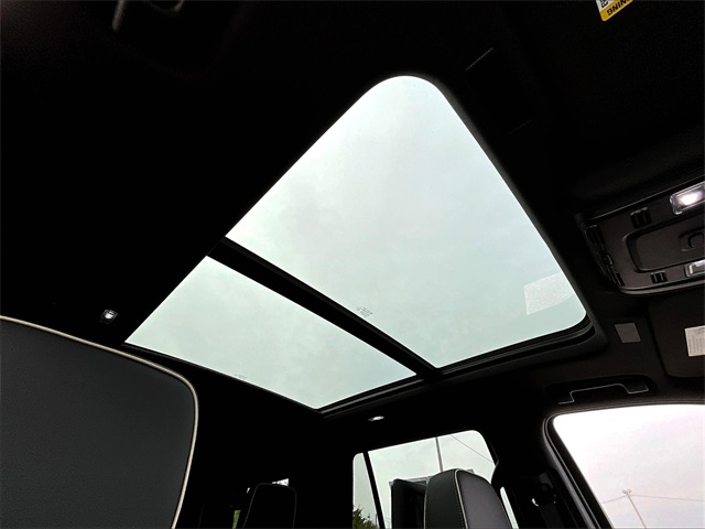 2025 Chevrolet Tahoe Premier - Photo 22